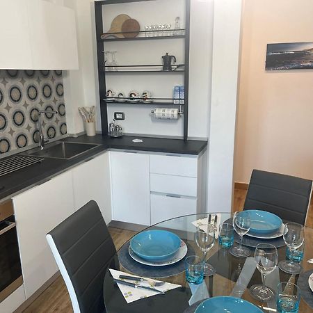 Appartement Lombardo'S Family - Free Private Parking 700M From The Station! à La Spezia Extérieur photo