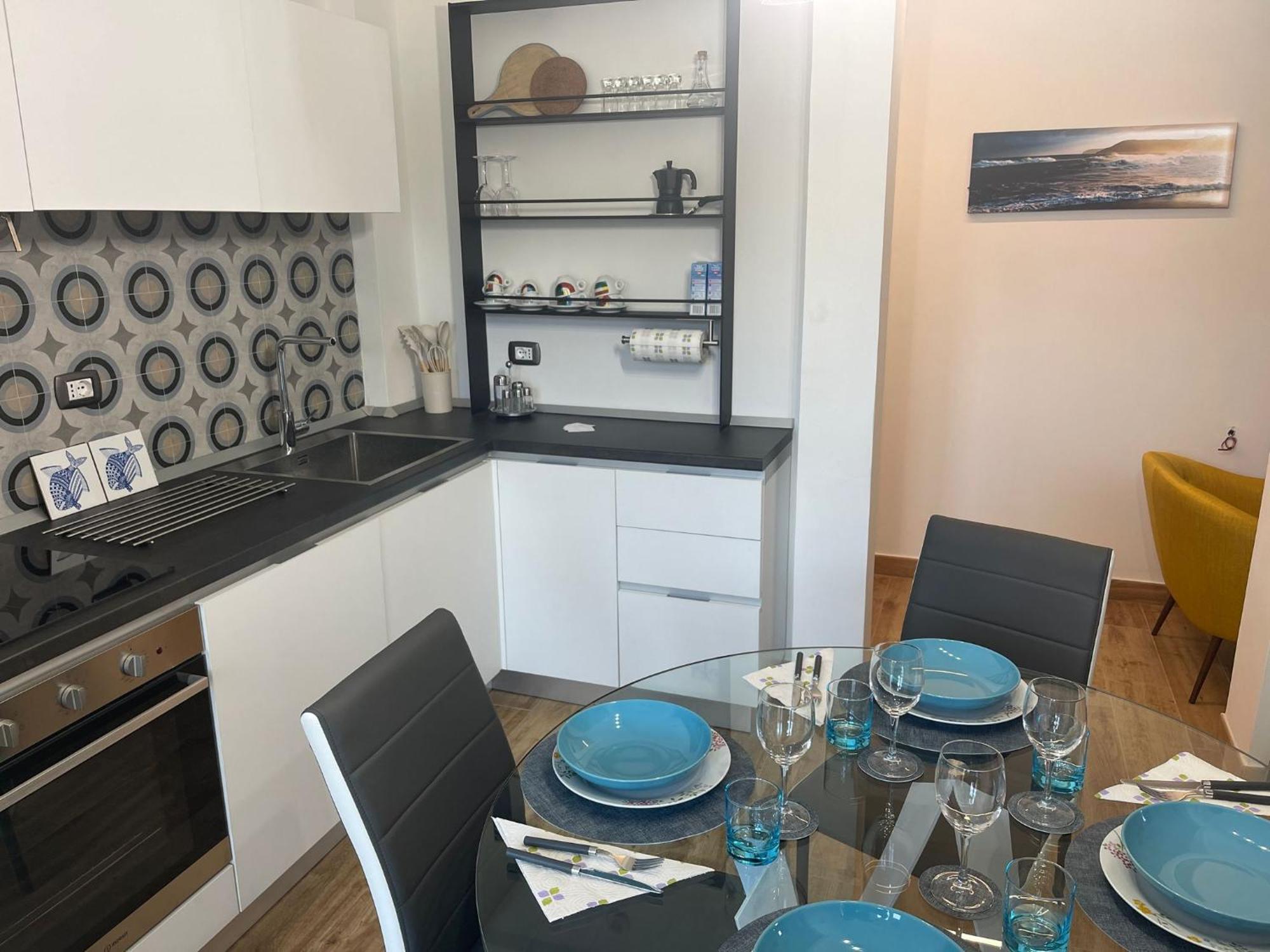 Appartement Lombardo'S Family - Free Private Parking 700M From The Station! à La Spezia Extérieur photo